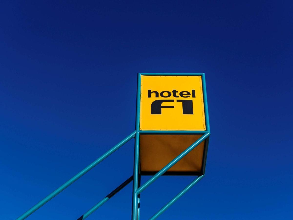 Hotelf1 Laval Changé 외부 사진